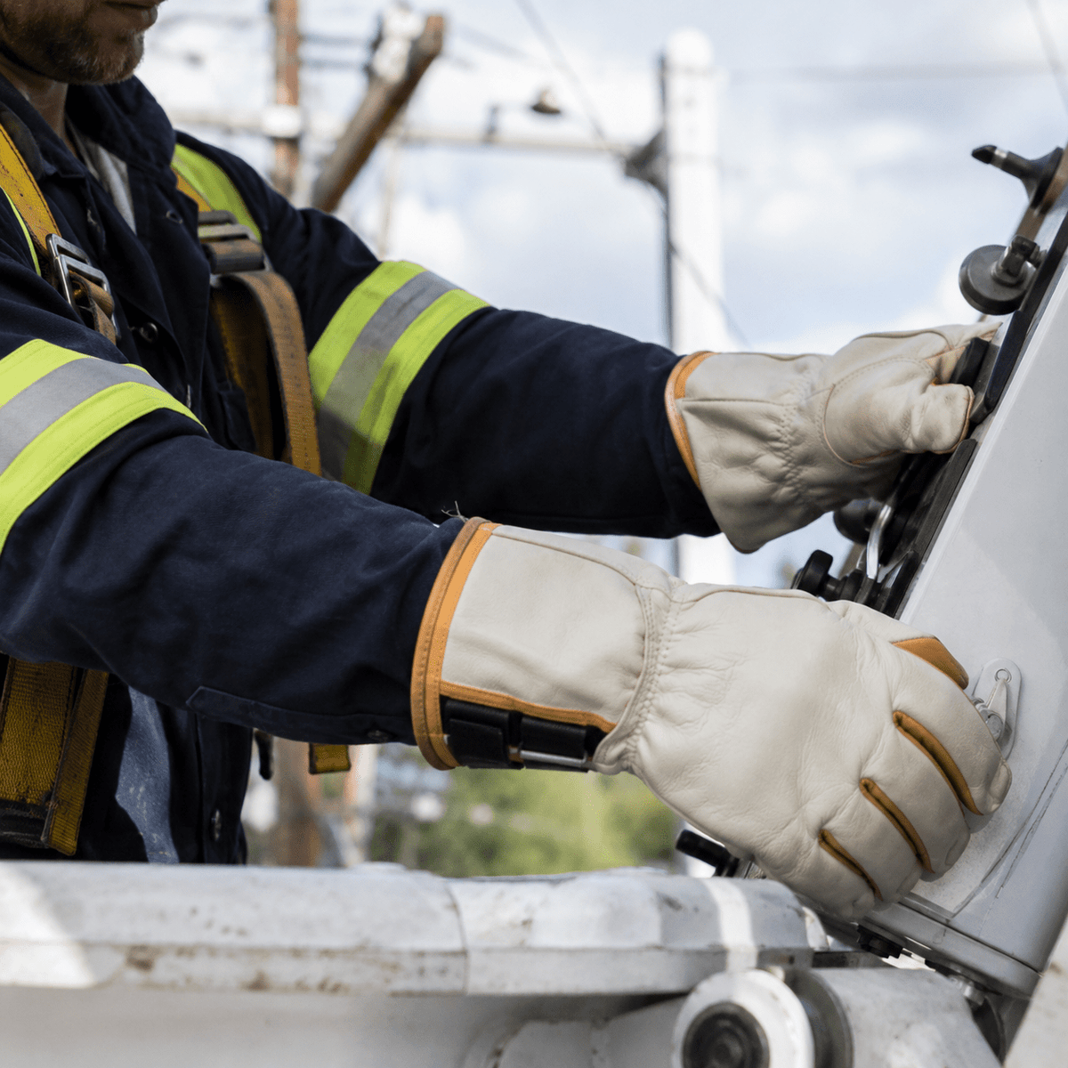 Arc-Rated Lineman Gloves - MEM Supply Co.