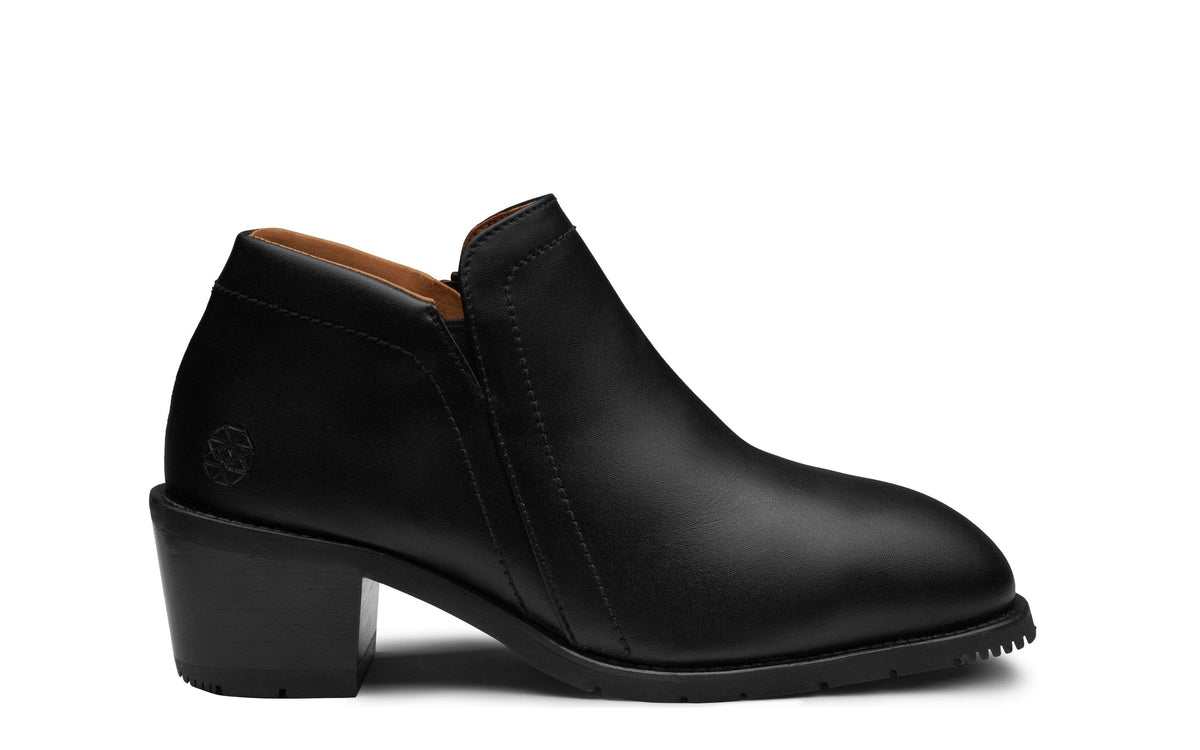 Xena Gravity women’s steel toe work booties in Vegan Blackout