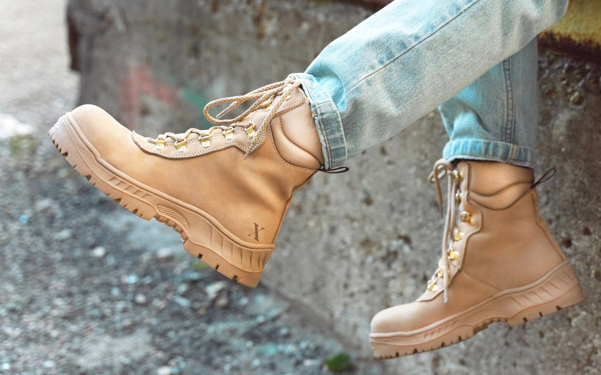 Xena Horizon women’s alloy toe work boots in Desert Tan