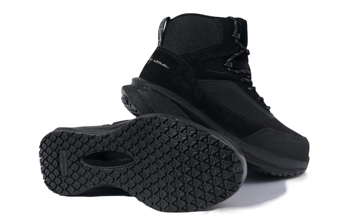 Xena Luna women’s waterproof composite toe work boots in Cosmic Black