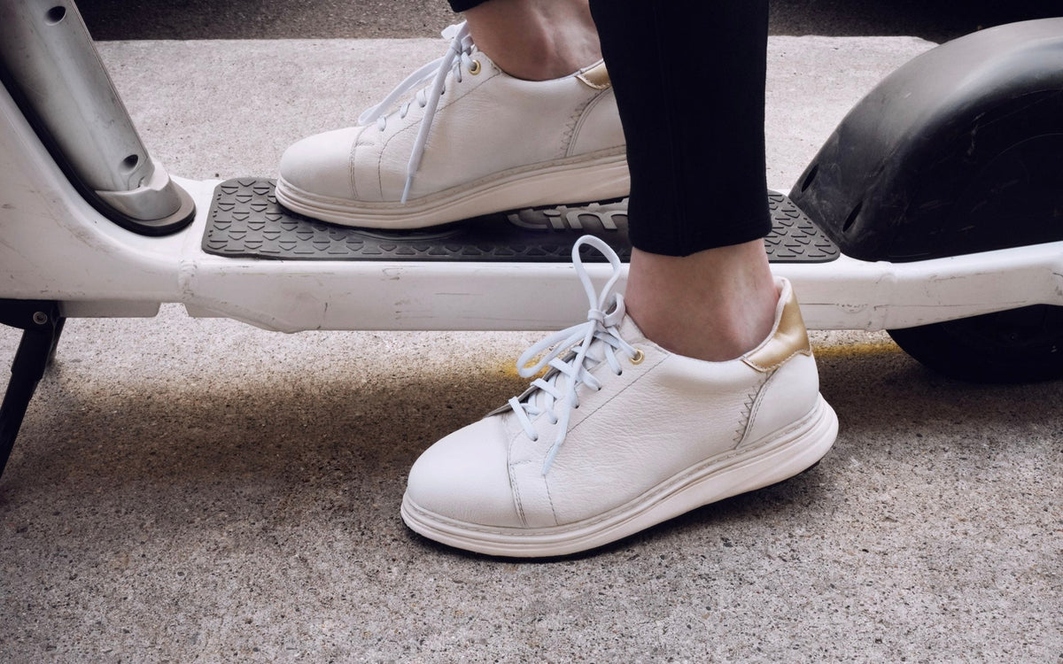 Xena Rogue women’s leather work shoes in White Gold