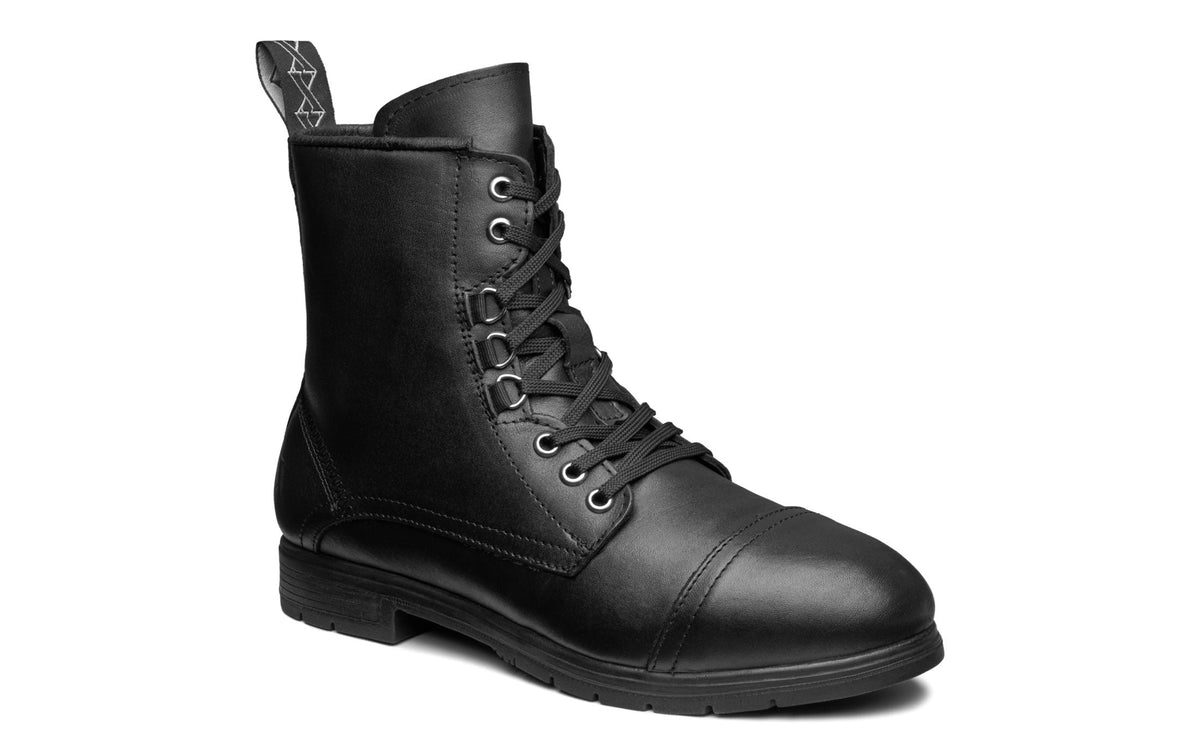 Xena Spice women’s steel toe lace-up work boots in Jet Black