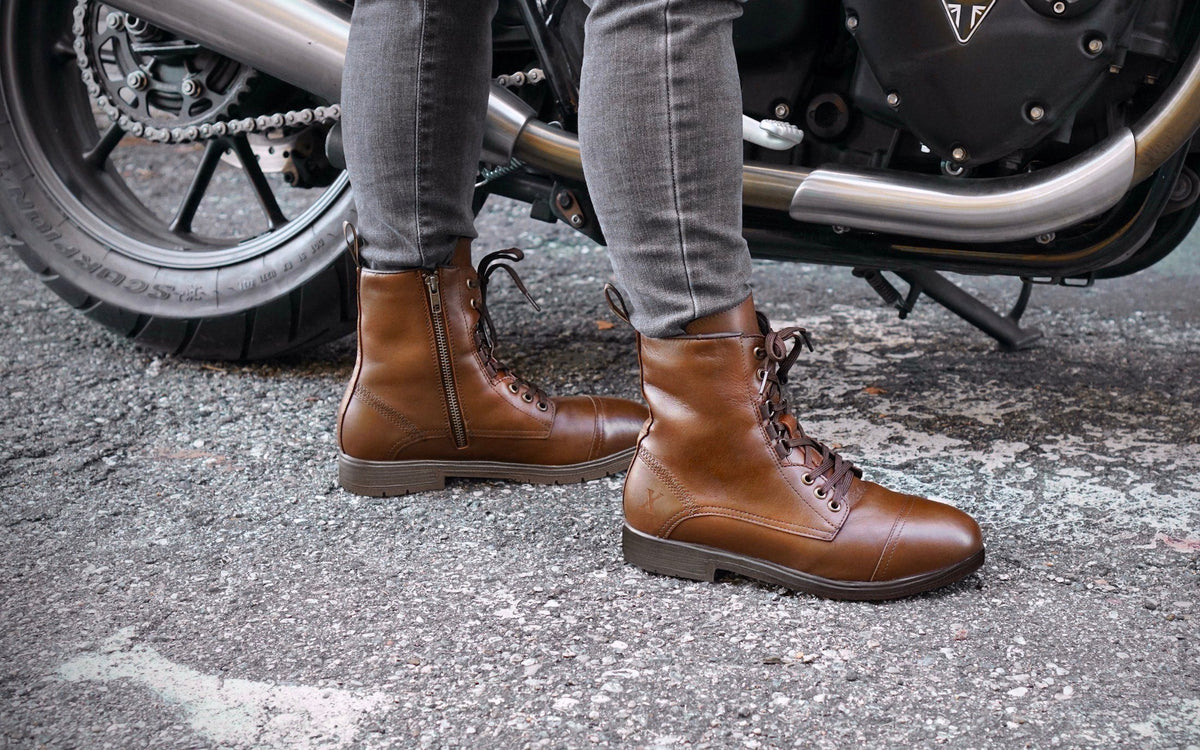 Xena Spice women’s steel toe lace-up work boots in Mystic Dune