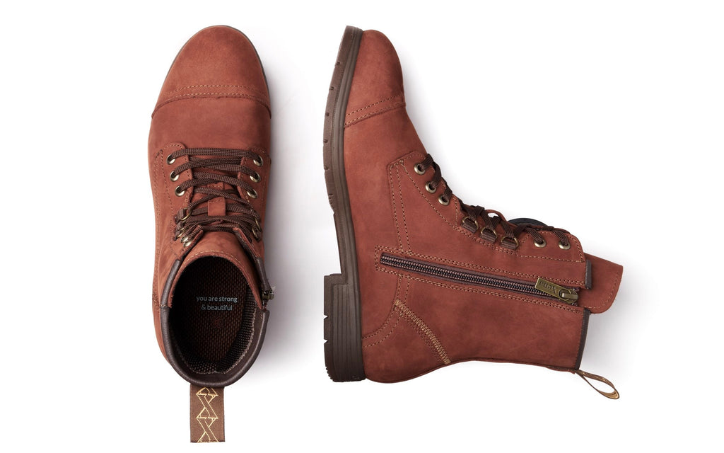 Xena Spice women’s steel toe lace-up work boots in Dark Lava